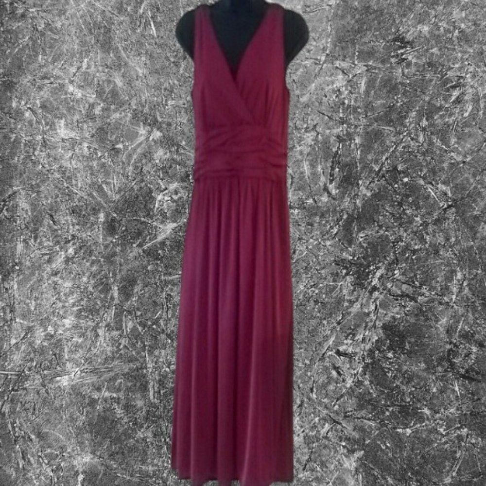 Scarlett Cherry Red Midi Dress Size  10 Beautifull Figure Flattering